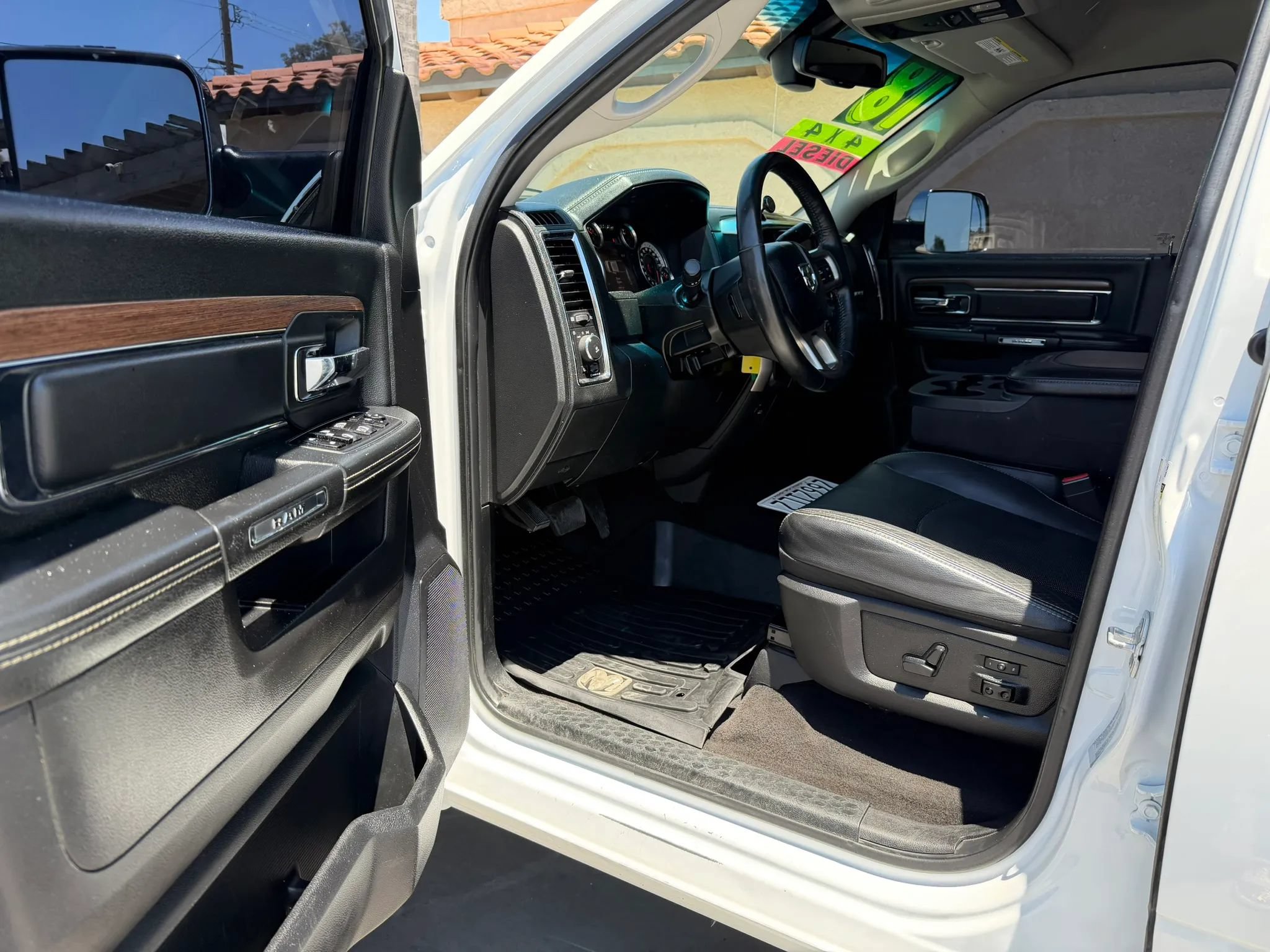 Used 2017 RAM 2500 Laramie AWD/4WD image 15