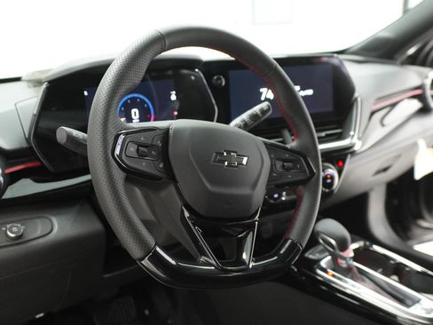 New 2026 Chevrolet Trax RS w/ Driver Confidence Package FWD image 17