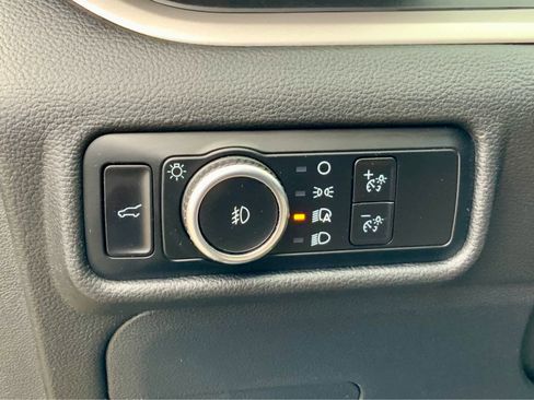 Used 2023 Ford Explorer XLT w/ Equipment Group 202A image 45