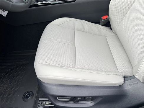 New 2026 Toyota Camry XLE FWD image 4