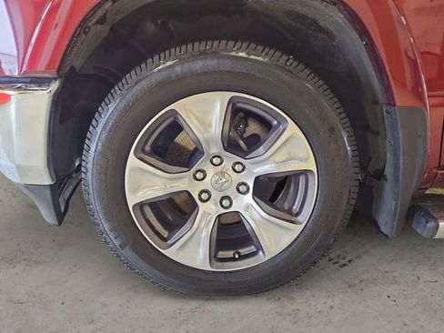 Used 2019 RAM 1500 Laramie AWD/4WD image 15