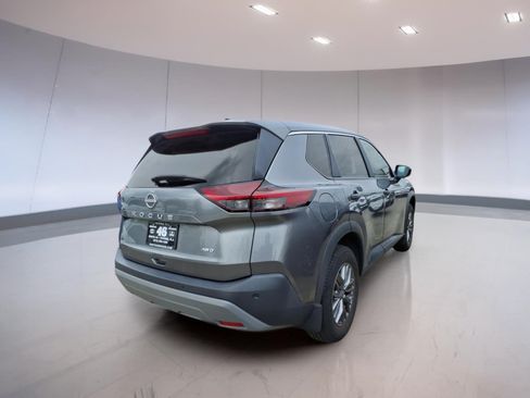 Used 2023 Nissan Rogue S AWD/4WD image 4