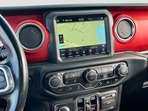 Certified 2021 Jeep Gladiator Rubicon AWD/4WD image 13