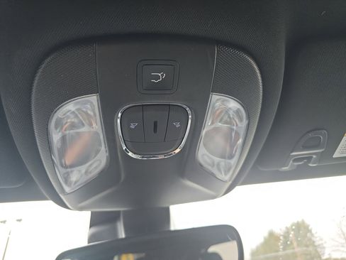 Used 2024 Jeep Compass Latitude w/ Convenience Group image 34