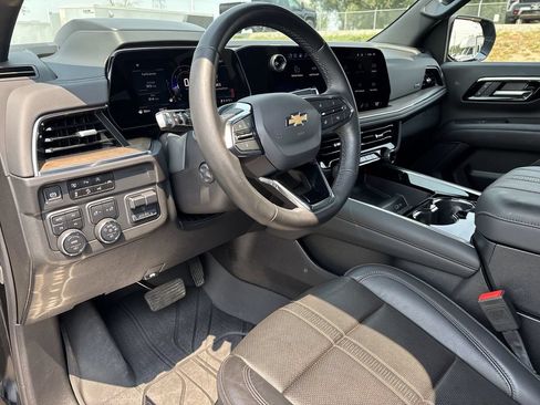Certified 2025 Chevrolet Tahoe High Country AWD/4WD image 14