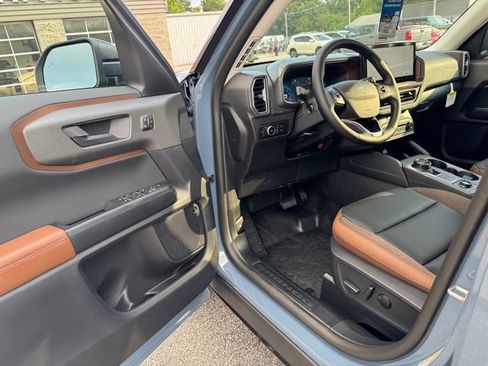 New 2025 Ford Bronco Sport Outer Banks w/ Sasquatch Outer Banks Package AWD/4WD image 13