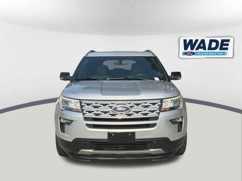 Certified 2018 Ford Explorer XLT w/ Equipment Group 202A FWD image 2