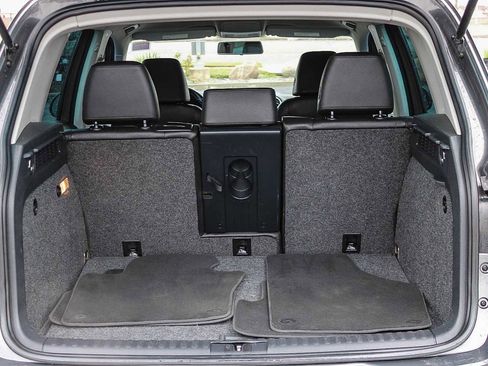 Used 2015 Volkswagen Tiguan SE image 25