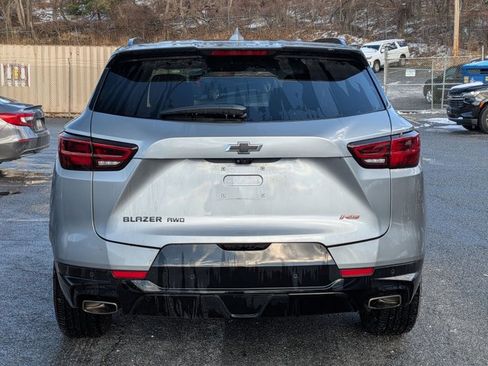 Used 2023 Chevrolet Blazer RS w/ Driver Confidence II Package image 5