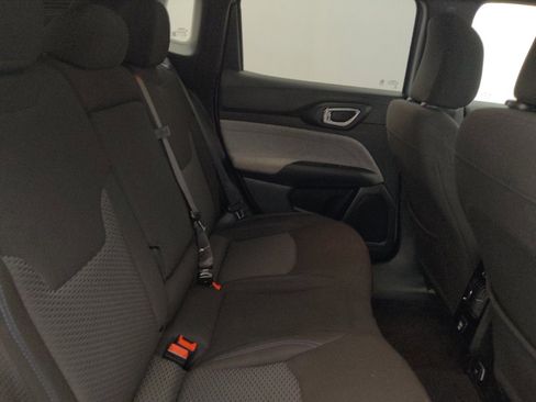 Used 2023 Jeep Compass Sport AWD/4WD image 19
