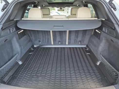 Certified 2025 Audi Q5 2.0T Premium Plus image 27