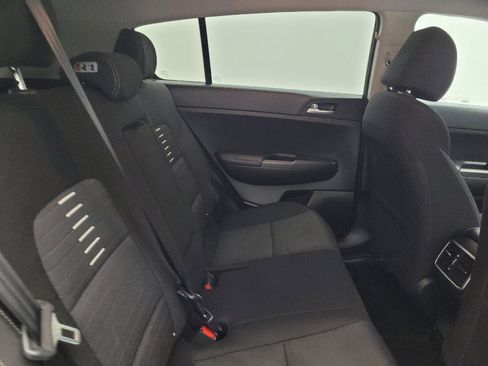 Used 2018 Kia Sportage LX FWD image 19