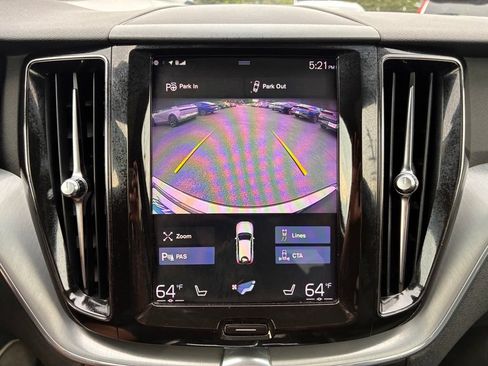 Used 2018 Volvo XC60 T5 Momentum w/ Vision Package AWD/4WD image 33