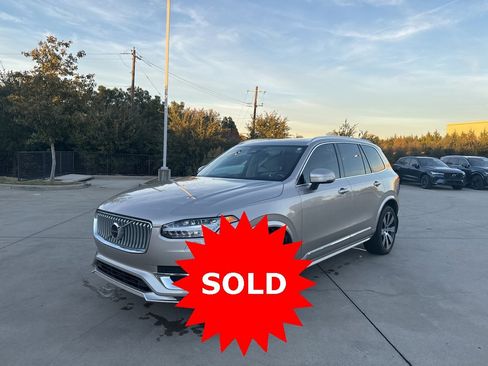 Certified 2023 Volvo XC90 B6 Ultimate w/ Lounge Package image 1