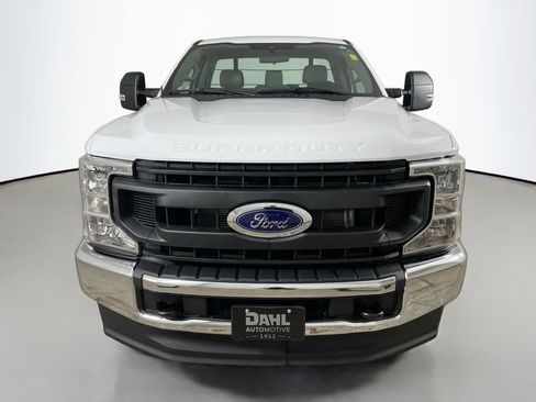 Used 2022 Ford F250 XL w/ Power Equipment Group image 3