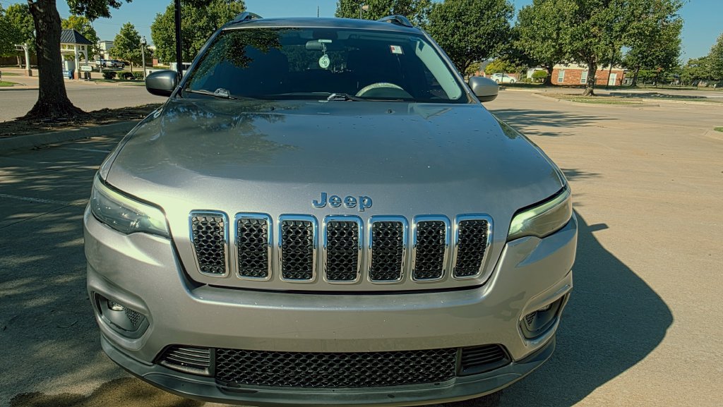 Used 2019 Jeep Cherokee Latitude w/ Popular Appearance Group FWD image 25