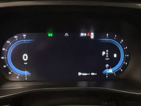 Certified 2023 Volvo XC40 B5 Plus w/ Climate Package image 15