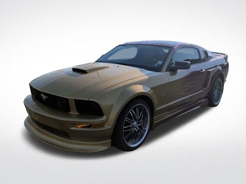 Used 2008 Ford Mustang GT RWD image 3