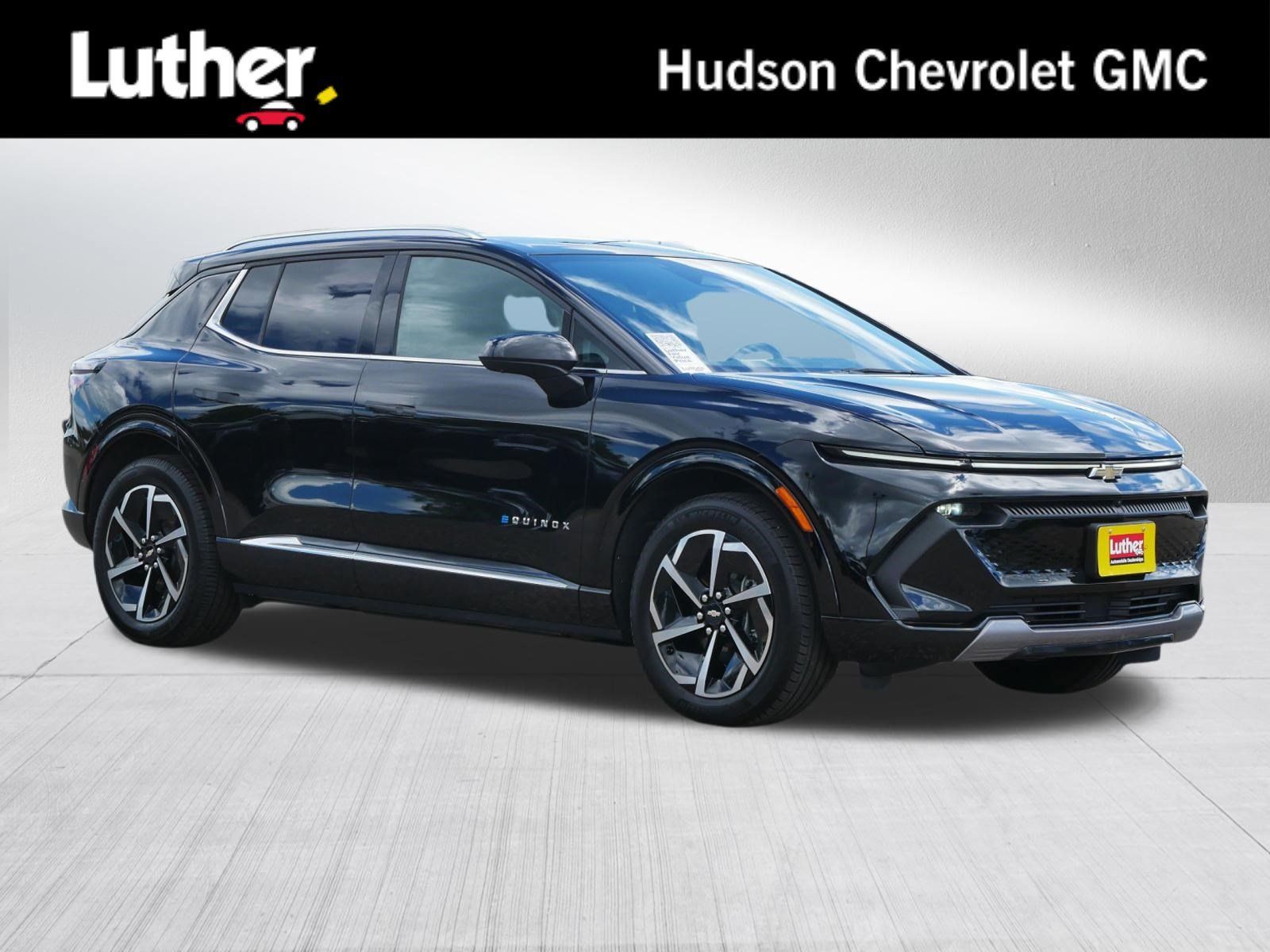 Used 2024 Chevrolet Equinox EV LT w/ LPO, All-Weather Mat Package FWD image 1