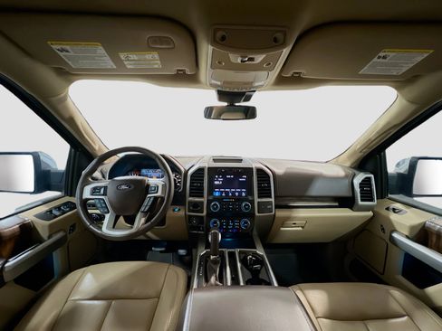 Used 2019 Ford F150 Lariat image 15