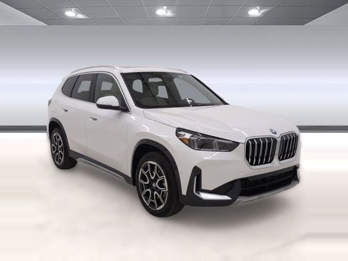 Used 2025 BMW X1 xDrive28i w/ Convenience Package image 7