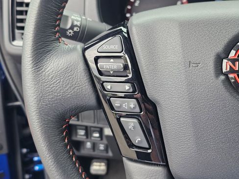 Used 2024 Nissan Frontier PRO-4X w/ Technology Package image 35