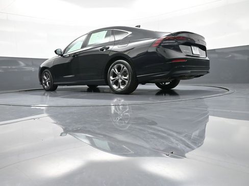 Certified 2023 Honda Accord EX image 32