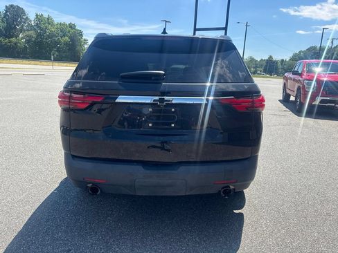 Used 2022 Chevrolet Traverse LS FWD image 7