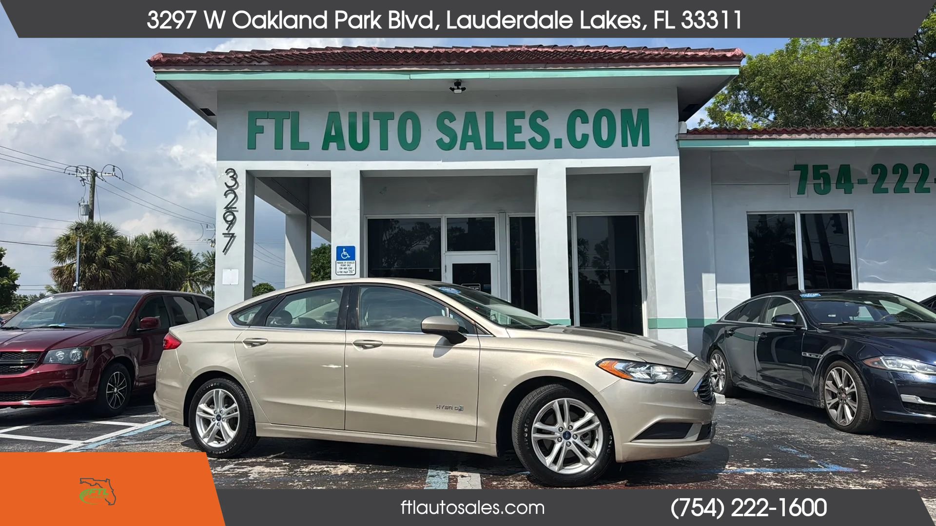 Used 2018 Ford Fusion SE FWD image 2