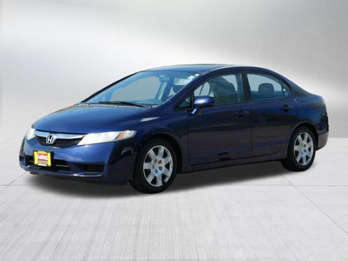 Used 2010 Honda Civic LX image 3