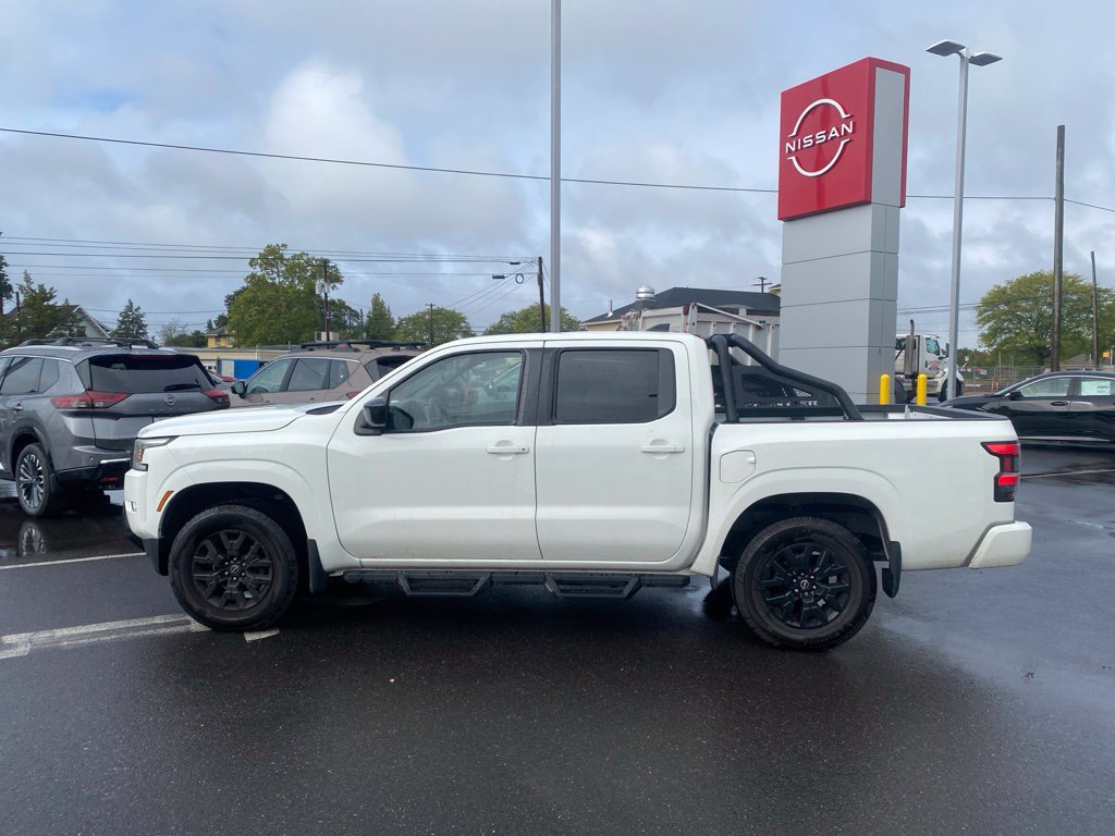 Used 2023 Nissan Frontier SV w/ Midnight Edition Package AWD/4WD image 8
