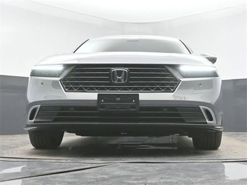 Used 2025 Honda Accord Touring image 41