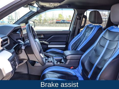 Used 2024 Toyota Tacoma TRD Sport RWD image 10