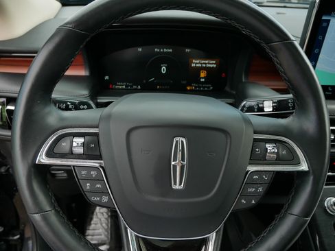 Used 2023 Lincoln Nautilus Reserve w/ Equipment Group 201A AWD/4WD image 25