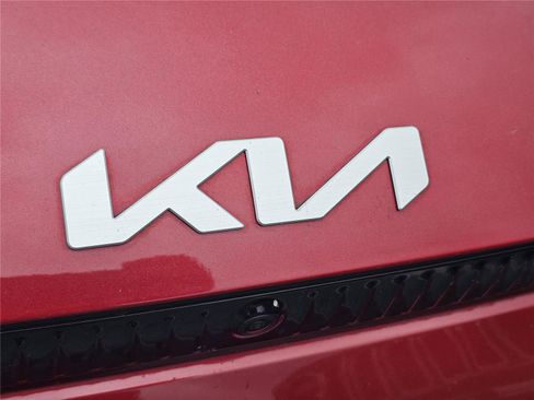 Used 2024 Kia EV6 Wind w/ Wind Technology Package AWD/4WD image 14
