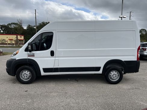 Used 2019 RAM ProMaster 2500 w/ Interior Convenience Group image 8