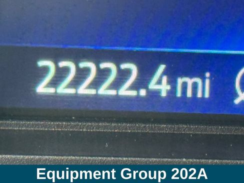 Used 2023 Ford Explorer XLT w/ Equipment Group 202A AWD/4WD image 6