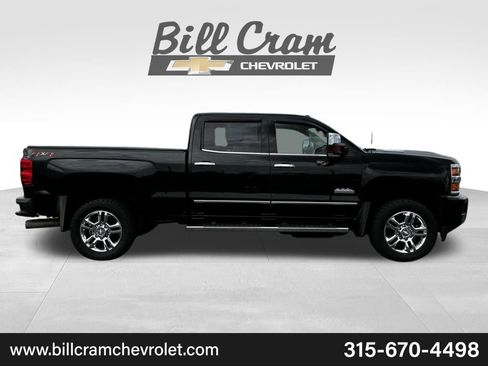 Used 2018 Chevrolet Silverado 2500 High Country AWD/4WD image 2