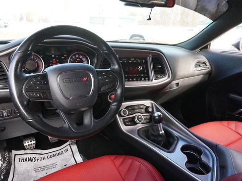 Used 2020 Dodge Challenger R/T image 18