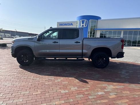 Used 2026 Chevrolet Silverado 1500 LT Trail Boss w/ LT Trail Boss Premium Package AWD/4WD image 3