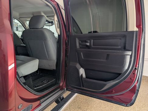 Used 2016 RAM 2500 ST w/ SXT Appearance Group AWD/4WD image 14