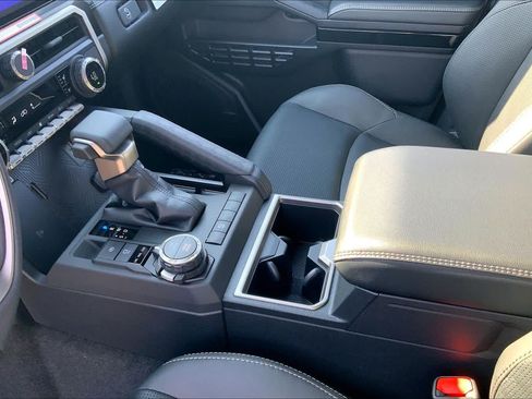 New 2026 Toyota 4Runner Limited AWD/4WD image 7