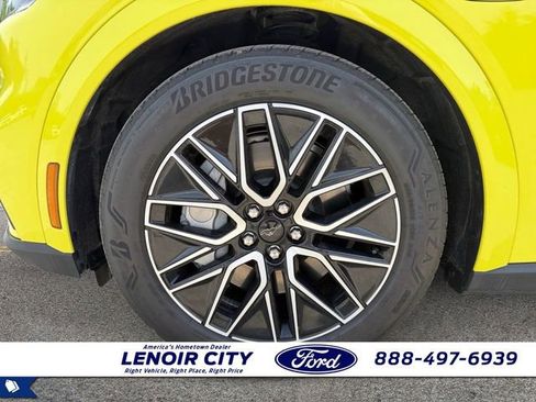 Used 2025 Ford Mustang Mach-E Premium RWD image 8