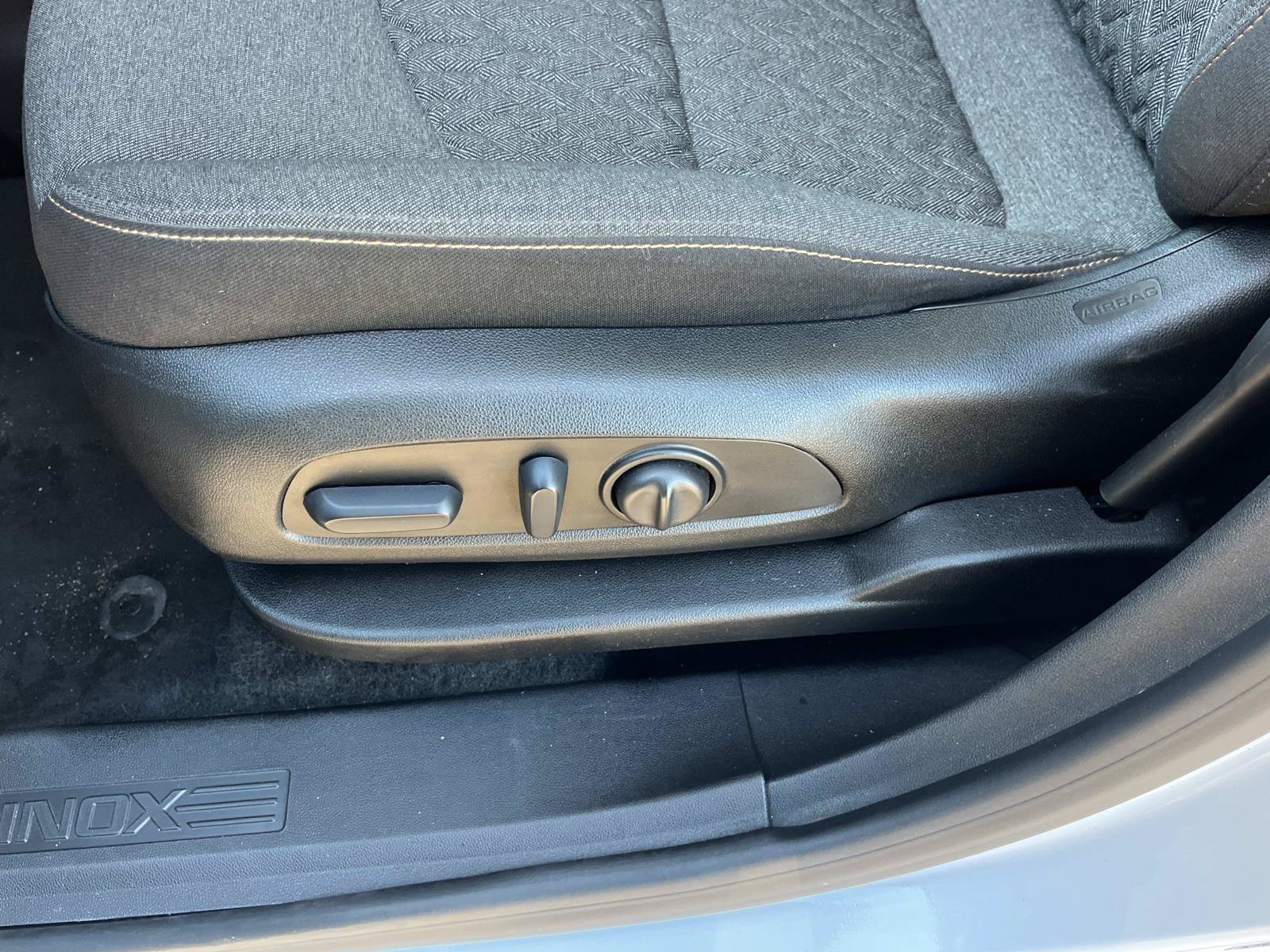 Used 2024 Chevrolet Equinox LT AWD/4WD image 28