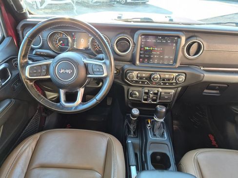 Used 2021 Jeep Gladiator Overland w/ Popular Equipment Package AWD/4WD image 22