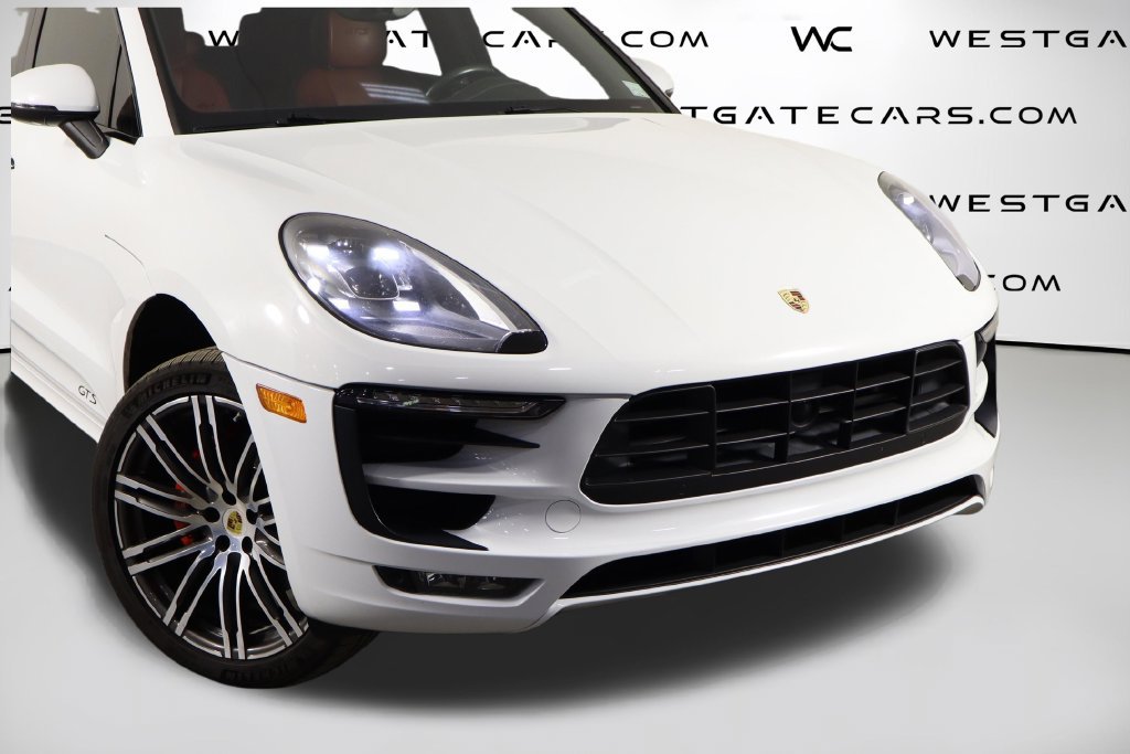 Used 2017 Porsche Macan GTS AWD/4WD image 47