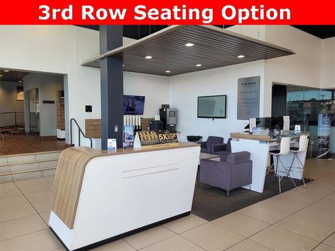 Used 2021 Mercedes-Benz GLB 250 4MATIC w/ Premium Package image 30