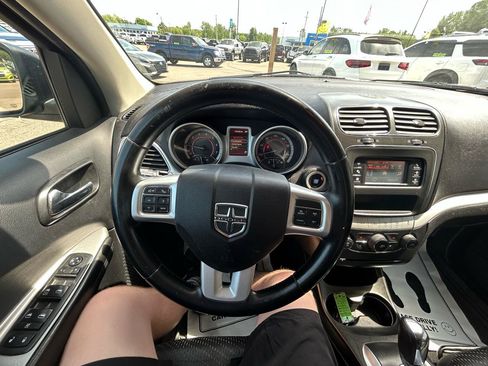 Used 2018 Dodge Journey SE w/ Connectivity Group FWD image 29