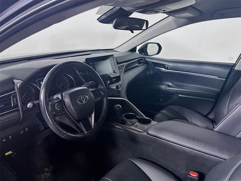 Used 2024 Toyota Camry SE image 27