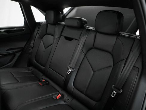 New 2026 Porsche Macan AWD/4WD image 37
